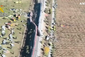 spagna incidente treni