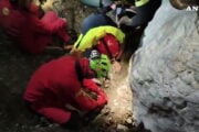 Sardegna, speleologo intrappolato in una grotta dopo una frana