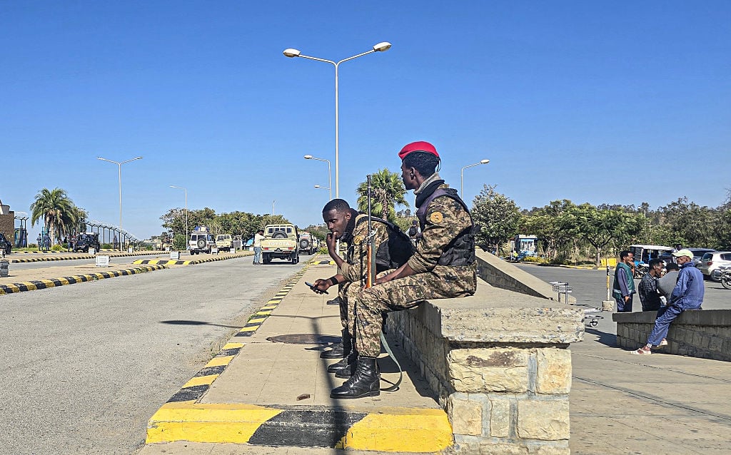 Aeroporto di Mekelle, capitale del Tigray in Etiopia, con misure di sicurezza predisposte dalle forze vicine al governo etiope dopo la ripresa dei voli regolari