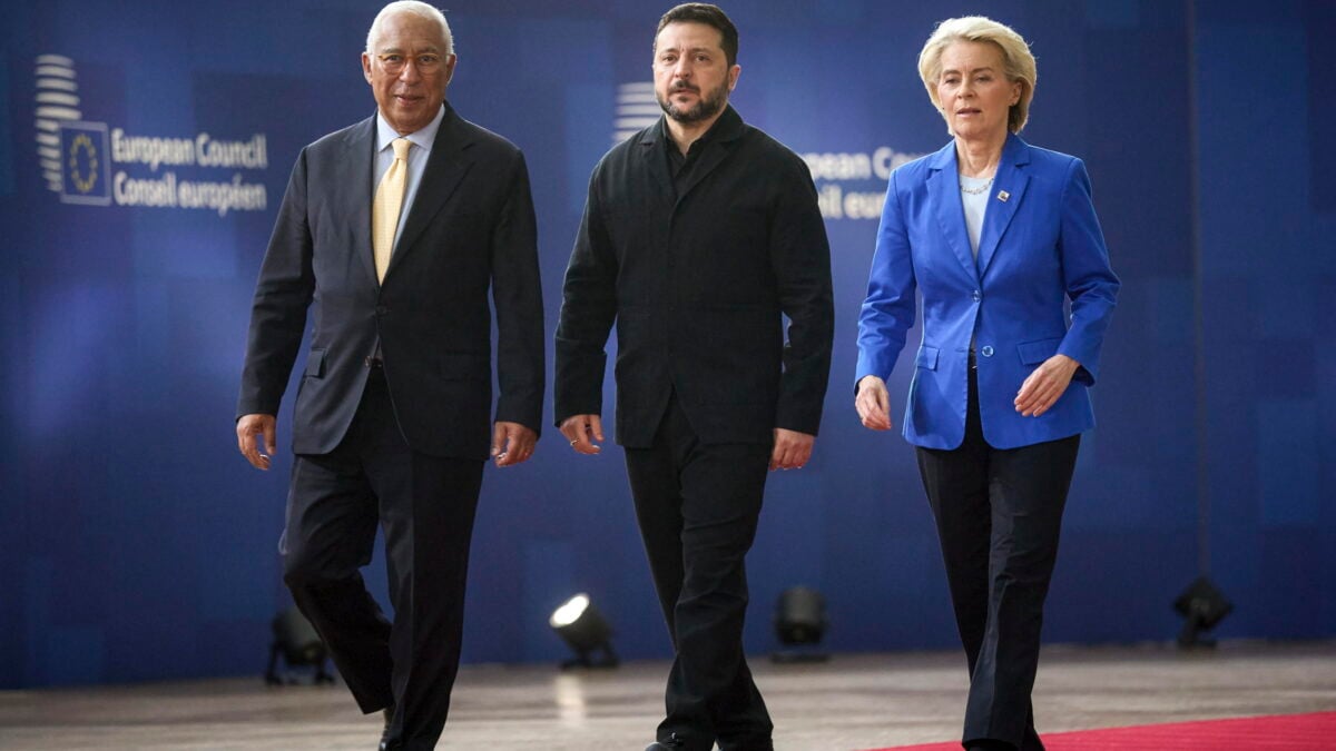 Antonio Costa, Volodymyr Zelensky e Ursula von der Leyen al Consiglio europeo di Bruxelles
