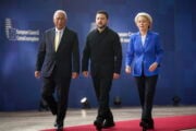 Antonio Costa, Volodymyr Zelensky e Ursula von der Leyen al Consiglio europeo di Bruxelles